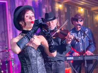 Promo Man! I Feel Like Shania Country Music Nottinghamshire