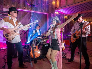 Promo Man! I Feel Like Shania Country Music Nottinghamshire