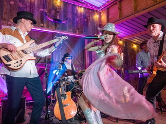 Promo Man! I Feel Like Shania Country Music Nottinghamshire