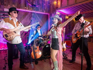 Promo Man! I Feel Like Shania Country Music Nottinghamshire