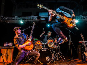 Out Of Control Wedding Band West Midlands