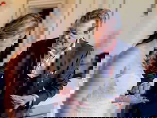 Promo Chris Vincent Close Up Magician Staffordshire