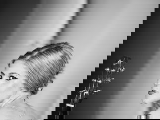 Promo LJ Acoustic Singer/Guitarist London