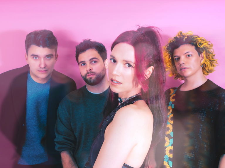 artists similar to Cherry Wave