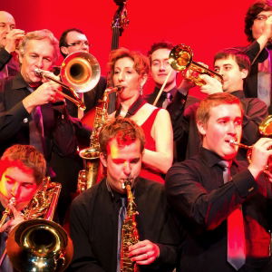 Promo Prestige Swing  Hertfordshire