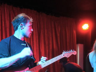 Promo Blonde Notes Solo Artist, Duo or Trio London