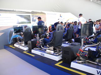 Promo Simulator Games Car & Golf Putting Simulator Lincolnshire