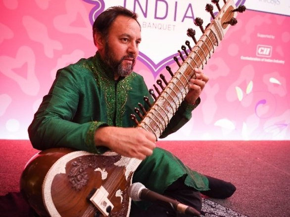 Promo Ravi (Sitar Player) Indian & Bollywood Band Essex
