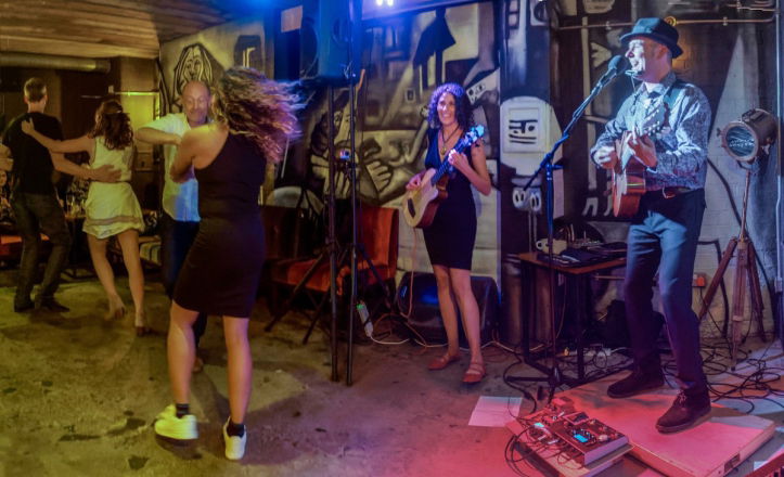 Promo Mas Y Mas Latin, Salsa or Cuban Band Nottinghamshire