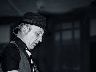 Promo Resident Heroes Rock and Pop Trio London