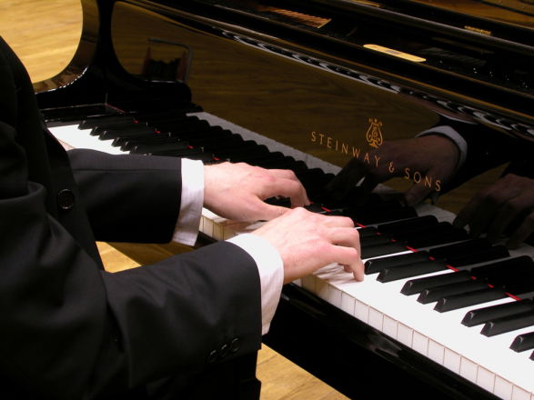 Promo Richie Keys Pianist West Midlands