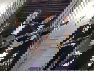 Promo Roaming Free Roaming, Mix and Mingle Band London