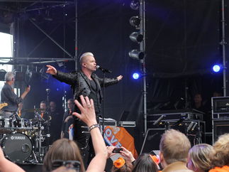 Promo (Robbie Williams) Robbie To The Max Robbie Williams Tribute Act Denbigh