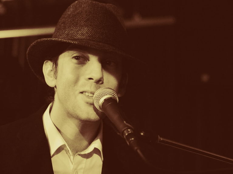 artists similar to Rob Stringer Trio