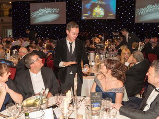 Promo Close Up Magician Jamie Magician Northamptonshire