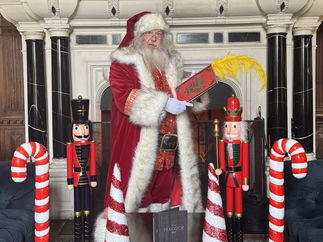 Promo Yuletide Santas Christmas Entertainer London