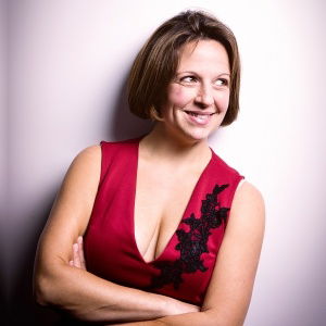 Promo Sara Llewellyn  Hertfordshire
