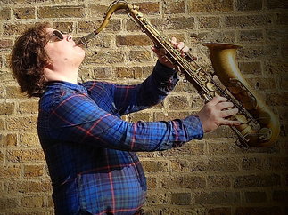 Promo Saxophonist Dom Saxophonist London