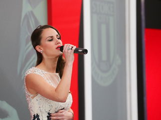 Promo Louise Solo Singer Surrey