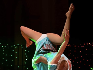 Promo Contortionist Pixie Contortionist London