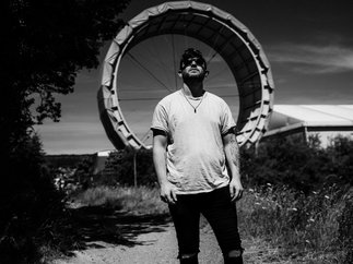 Promo Sean Roberts Singer Guitarist Hampshire