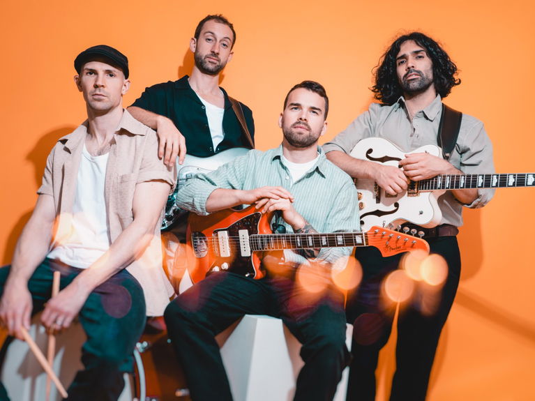 artists similar to Season