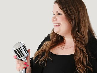 Promo Showcase with Suzie Solo Singer With Tracks Leicestershire