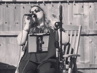 Promo Showcase with Suzie Solo Singer With Tracks Leicestershire