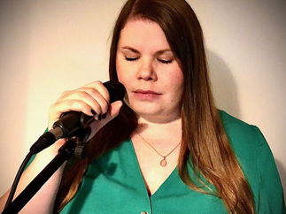 Promo Showcase with Suzie Solo Singer With Tracks Leicestershire