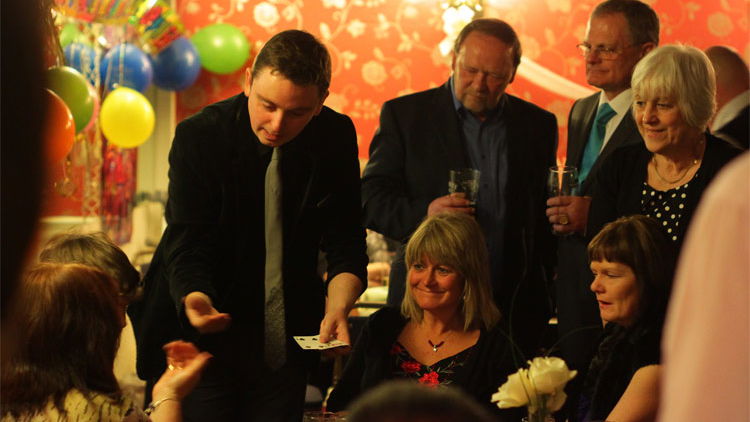 party entertainers simon si magician