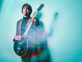 Promo Simon Soleil Singer Guitarist Northamptonshire