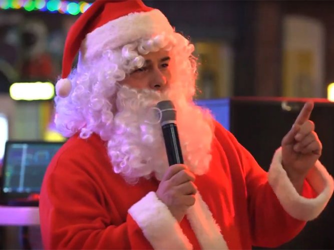 artists similar to Virtual Singing Santa