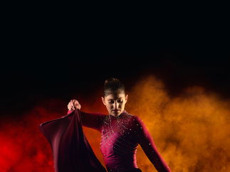 Promo Bespoke Spinning Contortionist Contortionist Bristol