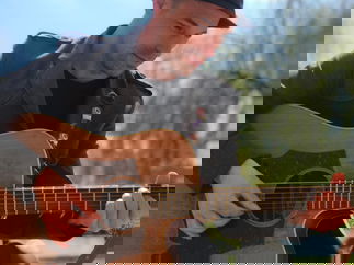 Promo Dan Trilby Singer Guitarist Worcestershire