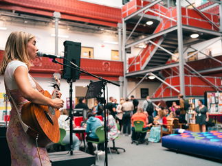 Promo Isla Solo Singer/ Guitarist London