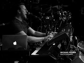 Promo Steve Williams Singer-Pianist Gloucestershire