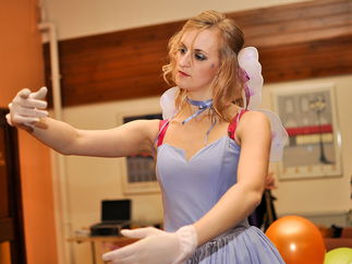 Promo Living Statues and Tables Living Statue Leicestershire