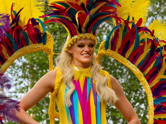 Promo Summer Carnival Stilts Stilt Walkers London