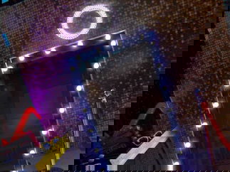 Promo Super Snaps Selfie Mirror Surrey