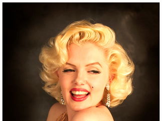 Promo Marilyn Monroe (Suzie Kennedy) Marilyn Monroe Look alike London