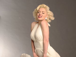 Promo Marilyn Monroe (Suzie Kennedy) Marilyn Monroe Look alike London