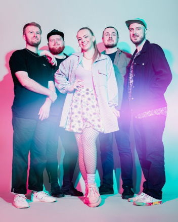 Switch | Rock and Pop Function Band Bristol | Alive Network