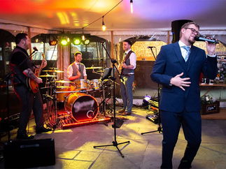 Promo Talk Of The Town Rock and Pop Party Band Essex