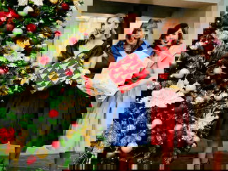 Promo Candy Cane Cuties Carol Singer London