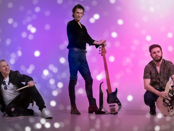 Promo The Hi-Fi Club Rock and Pop/ Indie Trio West Yorkshire