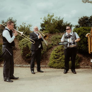 Promo The Hot Horns  Nottinghamshire