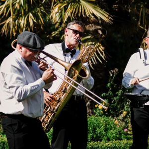 Promo The Hot Horns  Nottinghamshire