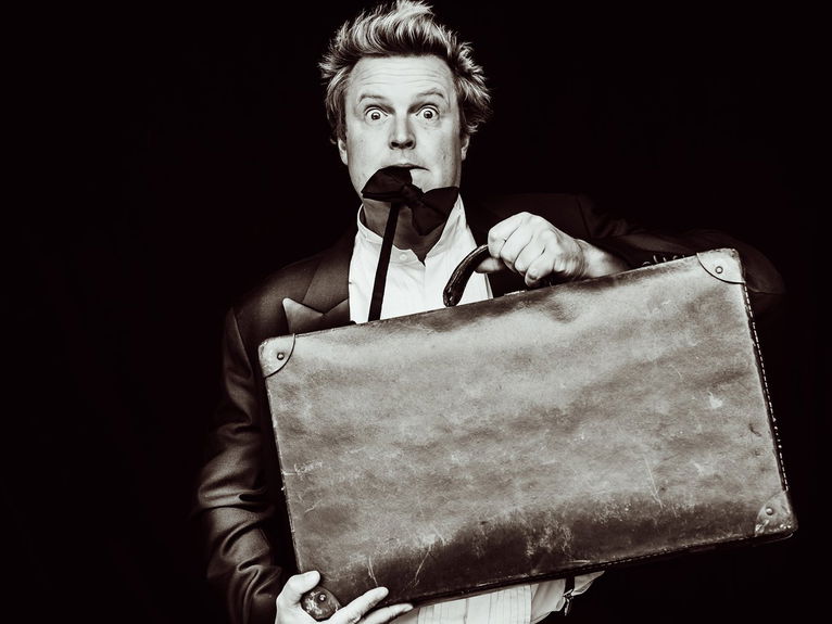 artists similar to The Juggling Show