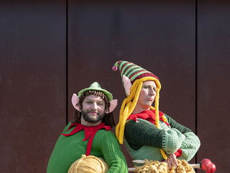Promo The Knitted Elves Christmas Walkabout Act London