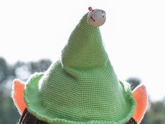 Promo The Knitted Elves Christmas Walkabout Act London